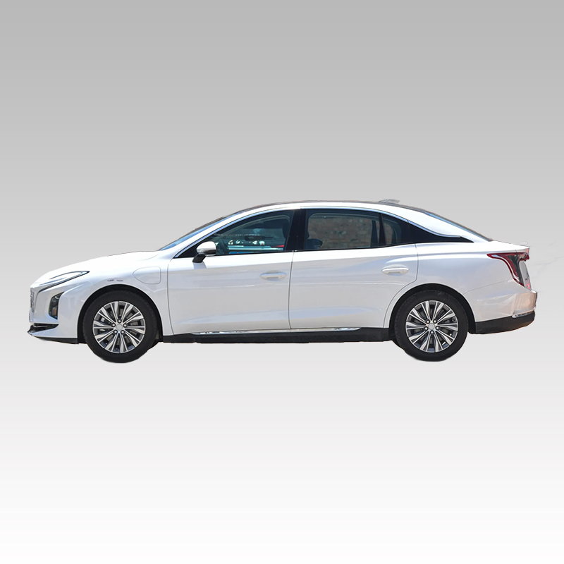 Second-hand 2023 Hongqi E-QM5 431km Sedan with 15000 Mileage